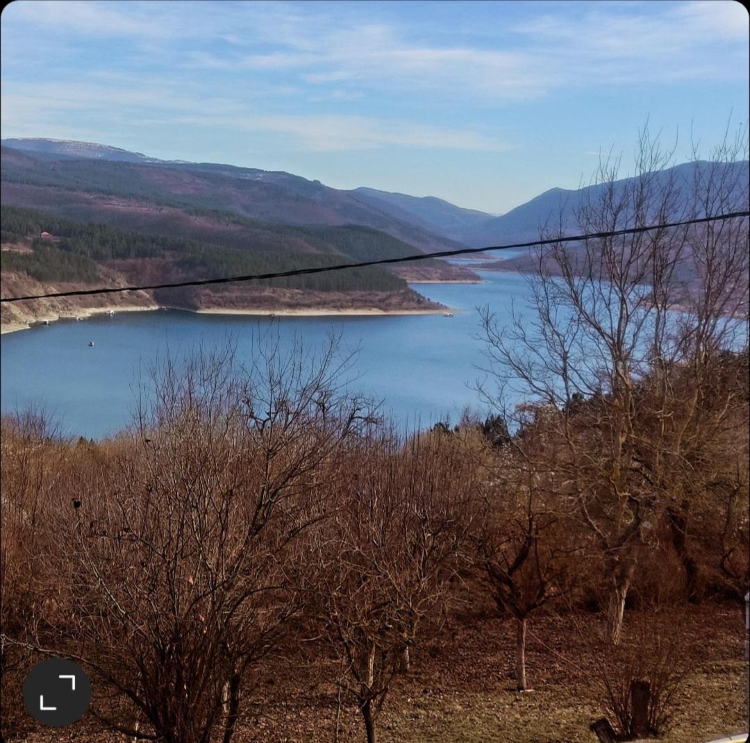 Vila Zapis - Zavojsko Jezero Pirot Exteriér fotografie
